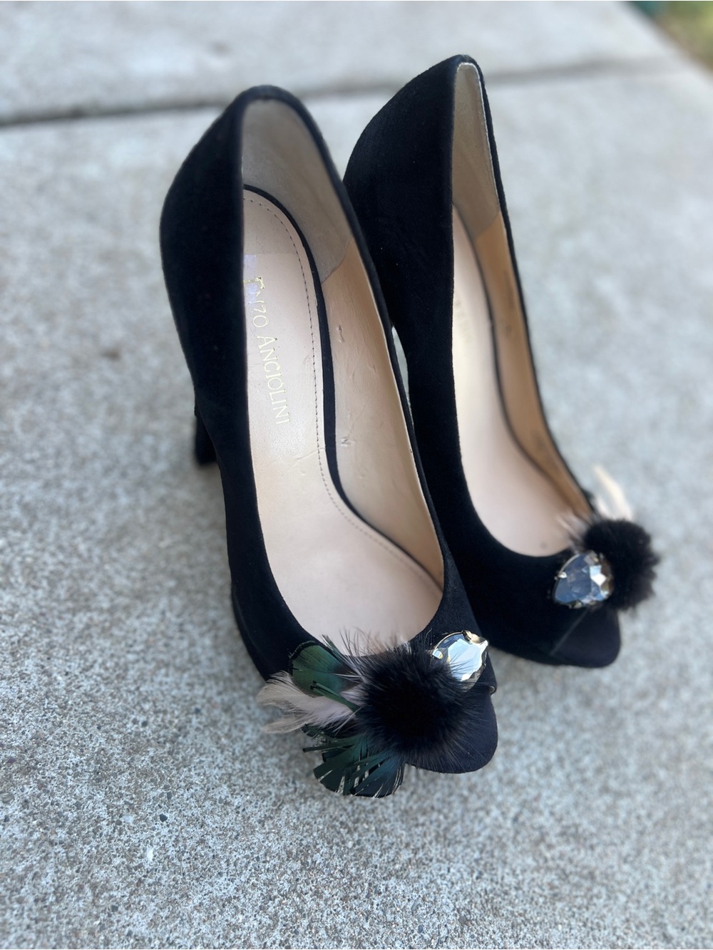 Enzo Angiolini Black Suede Embellished Pumps • Feather & Crystal • Size 8M - Picture 3 of 9